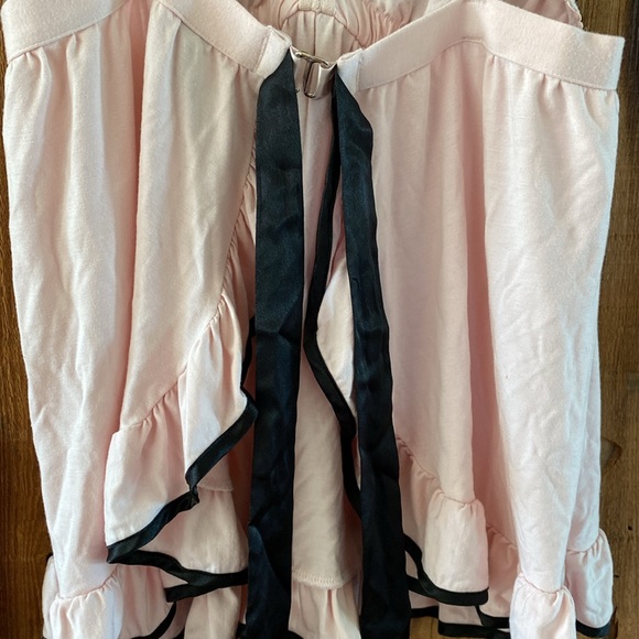 Victoria’s Secret pink ruffled babydoll chemise with black trim. S/P - Picture 7 of 10